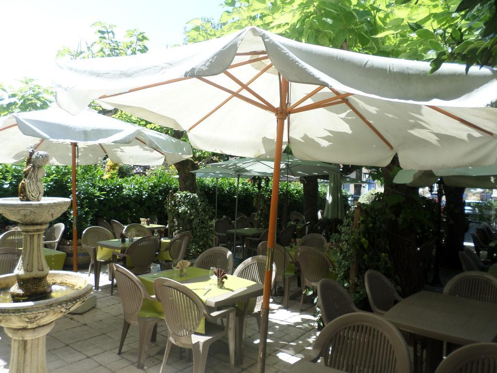 Appart'Hotel Les Tilleuls Saint-Macaire Pokoj fotografie