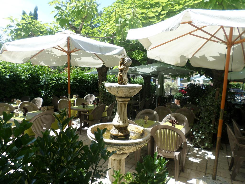 Appart'Hotel Les Tilleuls Saint-Macaire Pokoj fotografie